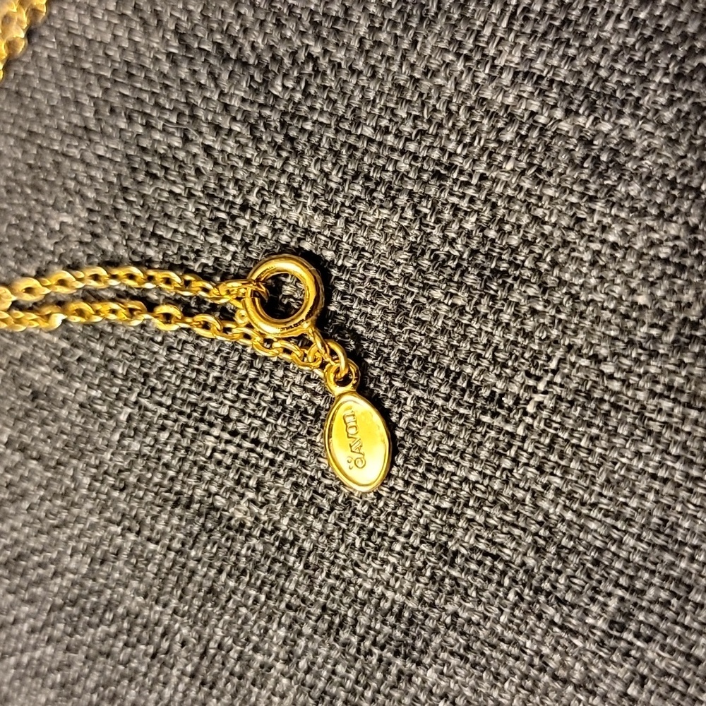 2/$8 Vintage Avon Radiant Leaf with Rhinestone Dewdrop Pendant Choker Necklace - Picture 5 of 5